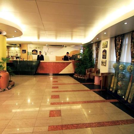 La Vinci Hotel Dhaka Exterior photo
